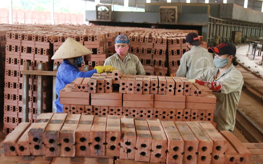 Tết Độc lập không nghỉ trên công trường, nhà máy, đơn vị ảnh 16