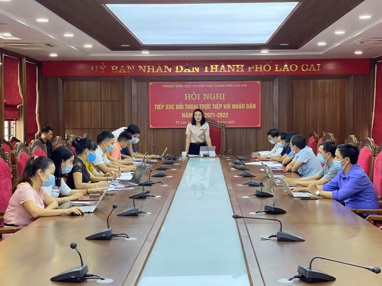 Phòng Giáo dục và Đào tạo thành phố Lào Cai tiếp xúc đối thoại với Nhân dân năm học 2021-2022 ảnh 1