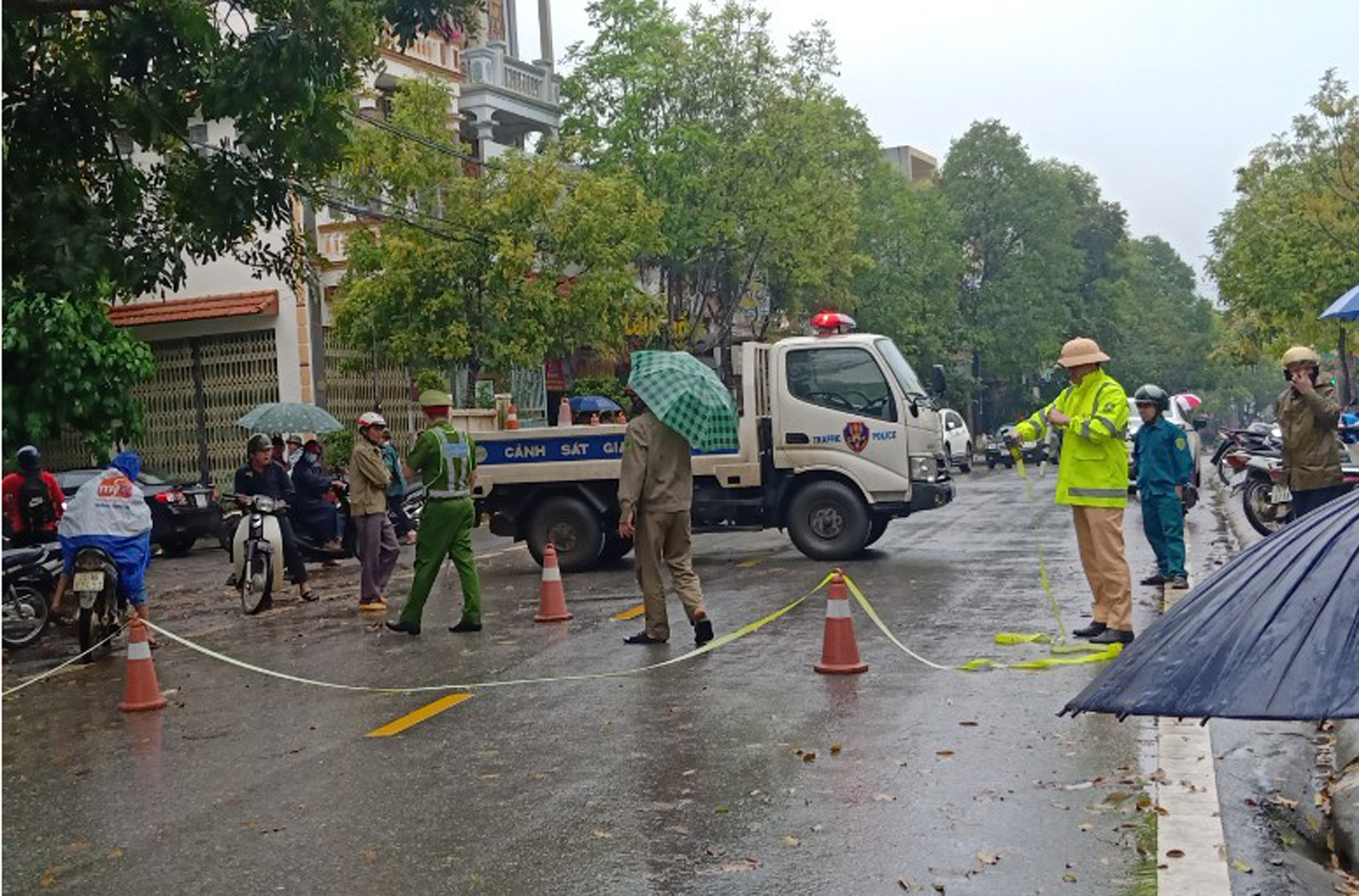 Thị trấn Phố Lu (Bảo Thắng): Phát hiện hai thi thể trong một ngôi nhà ảnh 2 Thị trấn Phố Lu (Bảo Thắng): Phát hiện hai thi thể trong một ngôi nhà ảnh 2