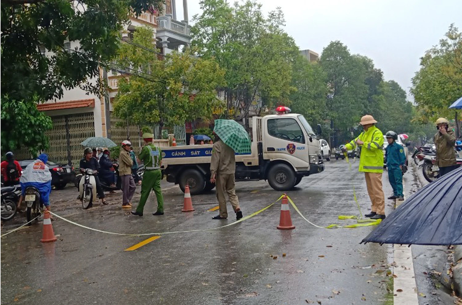 Thị trấn Phố Lu (Bảo Thắng): Phát hiện hai thi thể trong một ngôi nhà ảnh 2