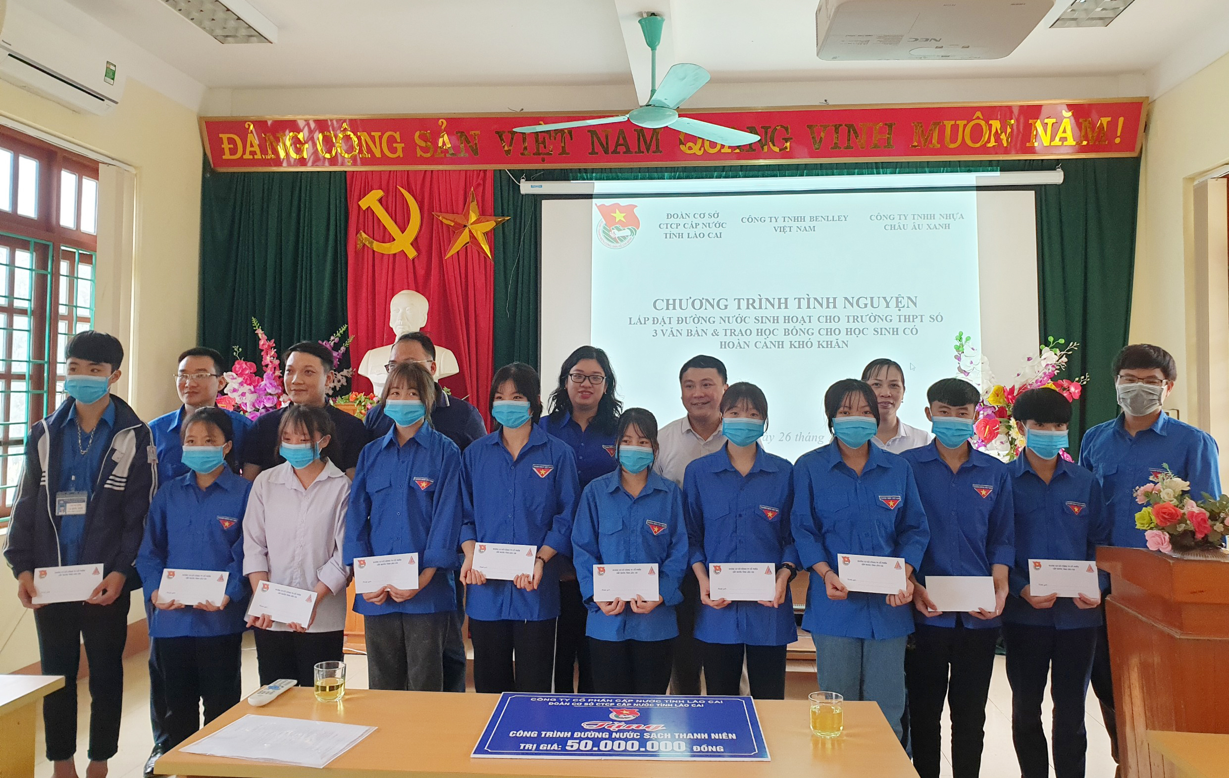 Sôi nổi các hoạt động chào mừng 90 năm Ngày thành lập Đoàn TNCS Hồ Chí Minh ảnh 10 Sôi nổi các hoạt động chào mừng 90 năm Ngày thành lập Đoàn TNCS Hồ Chí Minh ảnh 10