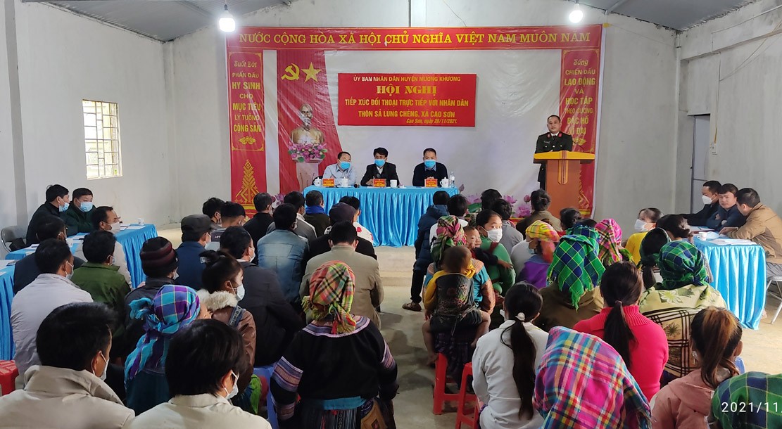 UBND huyện Mường Khương tiếp xúc, đối thoại với nhân dân thôn Sả Lùng Chéng ảnh 1