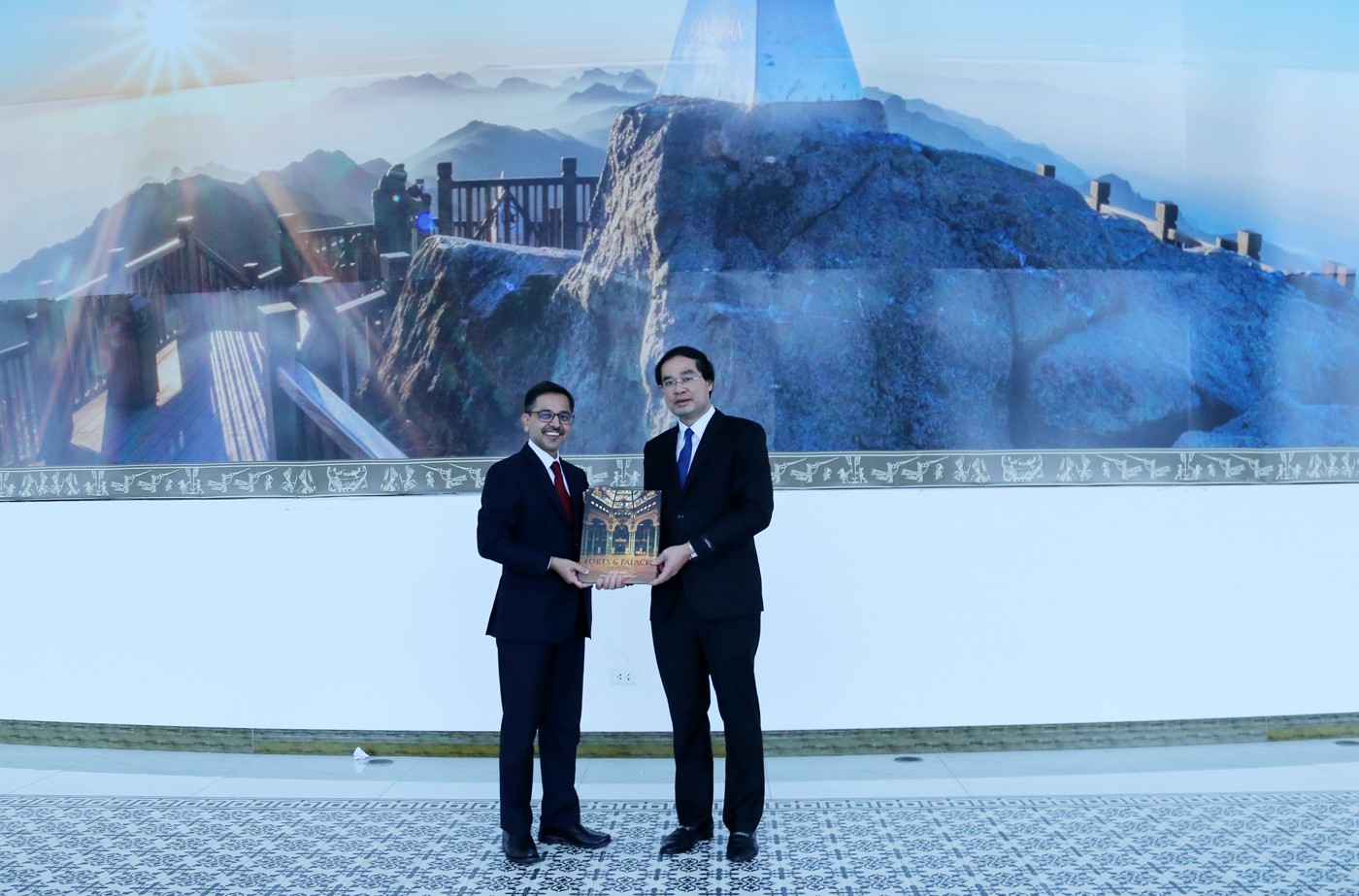 Đại sứ quán Ấn Độ tại Việt Nam mong muốn được phối hợp tổ chức Ngày quốc tế Yoga trên đỉnh Fansipan ảnh 5