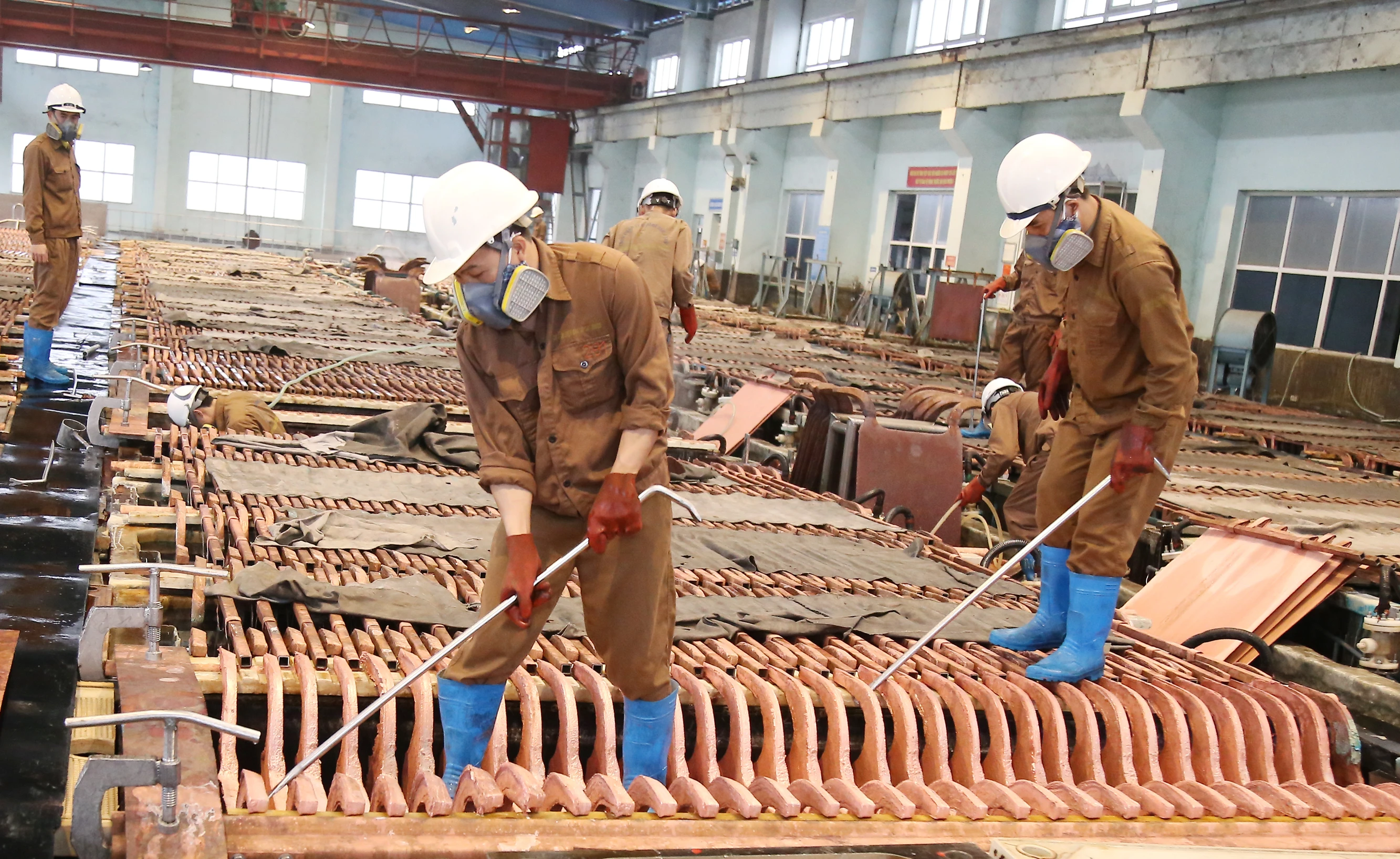 Hoạt động sản xuất tại Chi nhánh Luyện đồng Lào Cai.