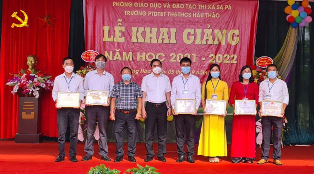 Lào Cai: Gần 228 nghìn học sinh dự Lễ khai giảng năm học mới ảnh 52 Lào Cai: Gần 228 nghìn học sinh dự Lễ khai giảng năm học mới ảnh 52