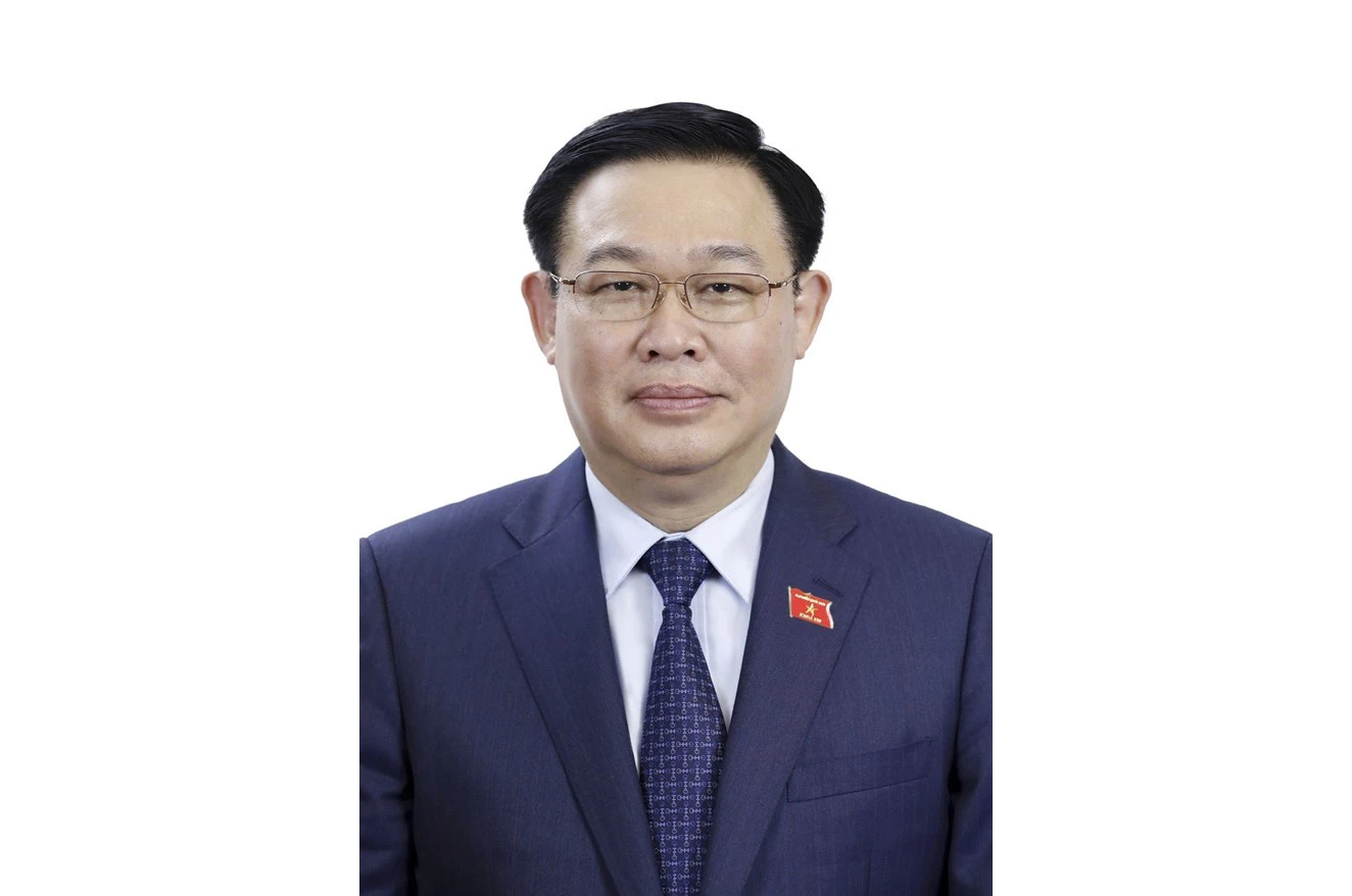 CHỦ TỊCH QUỐC HỘI VƯƠNG ĐÌNH HUỆ (Quốc hội khóa XV)