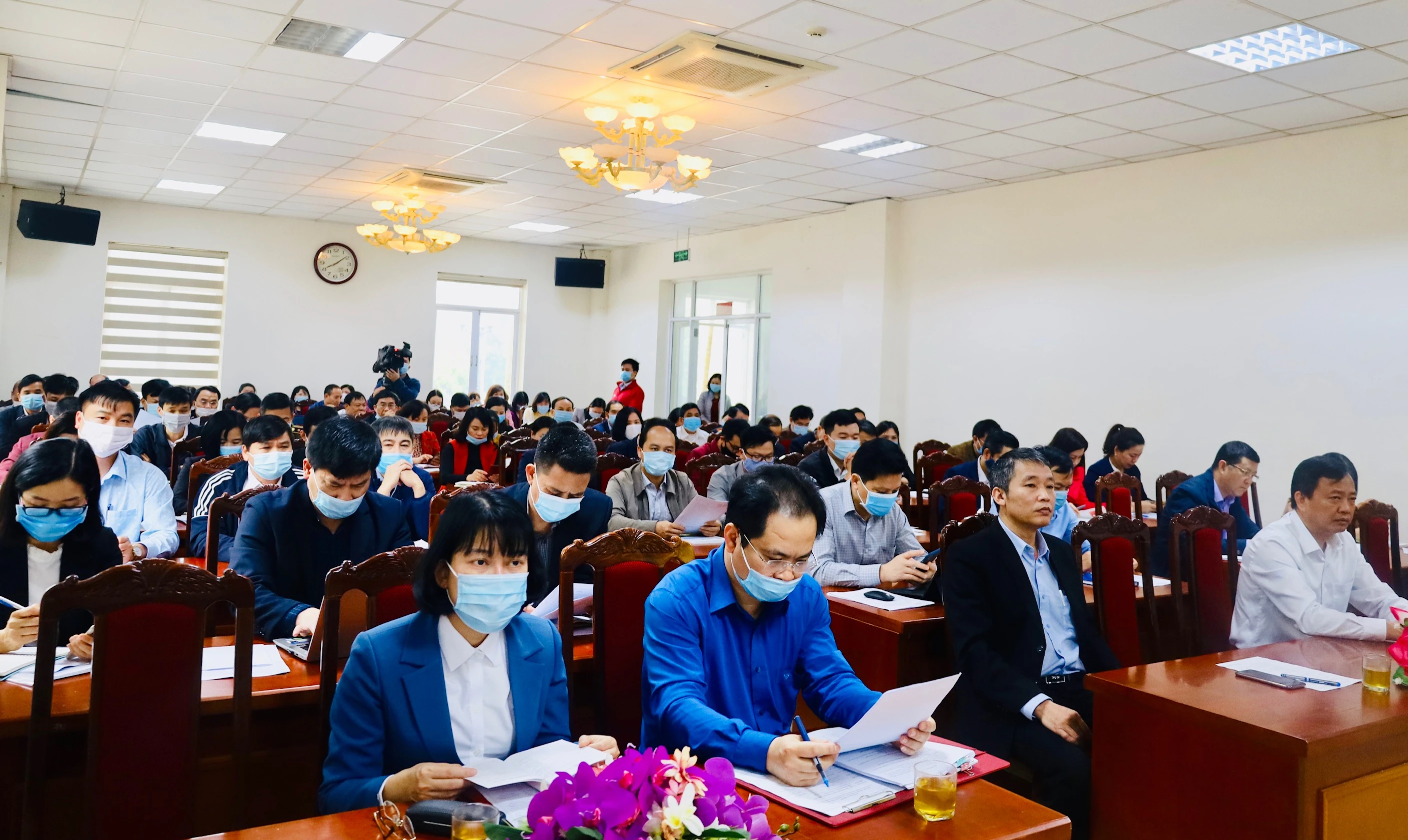 Đại biểu dự hội nghị. Đại biểu dự hội nghị.