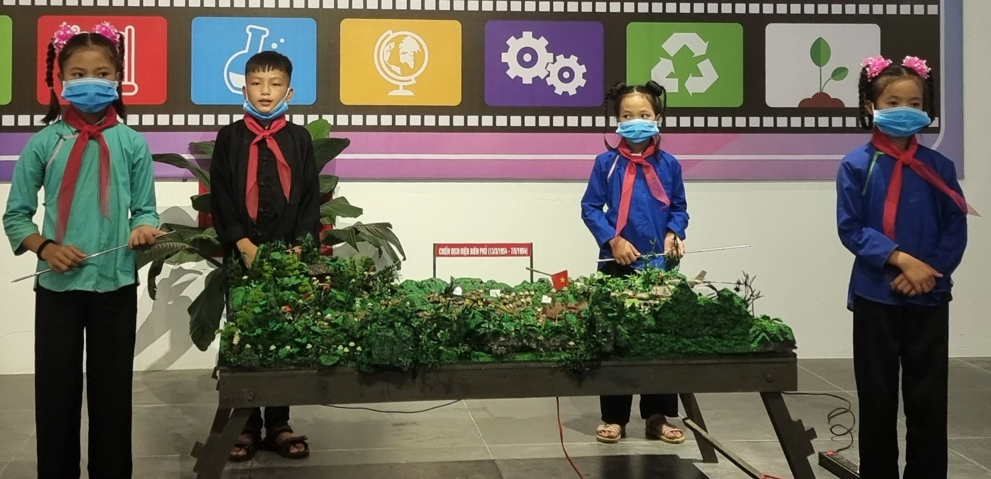 Học sinh Lào Cai đoạt giải Đặc biệt Cuộc thi Sáng tạo thanh, thiếu niên, nhi đồng toàn quốc năm 2021 ảnh 1