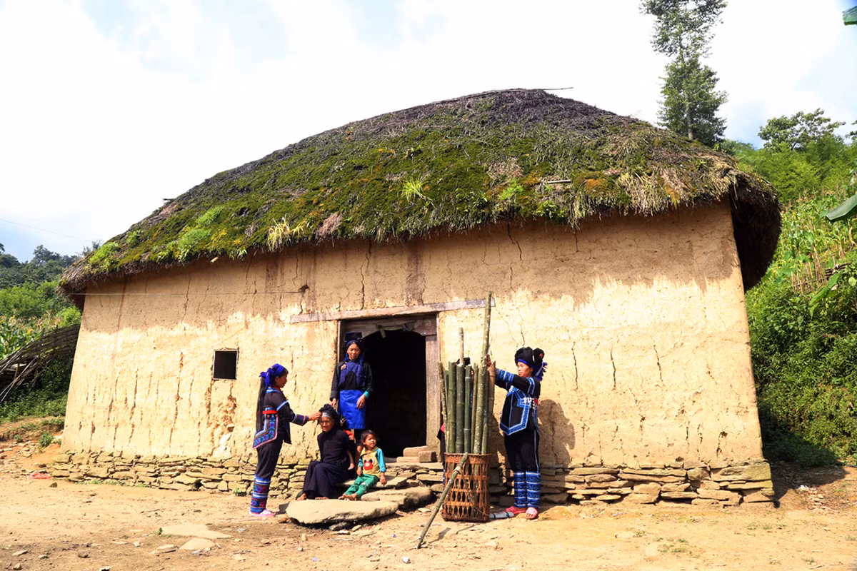 Bình yên trên núi Tơ Phồ Xa ảnh 1