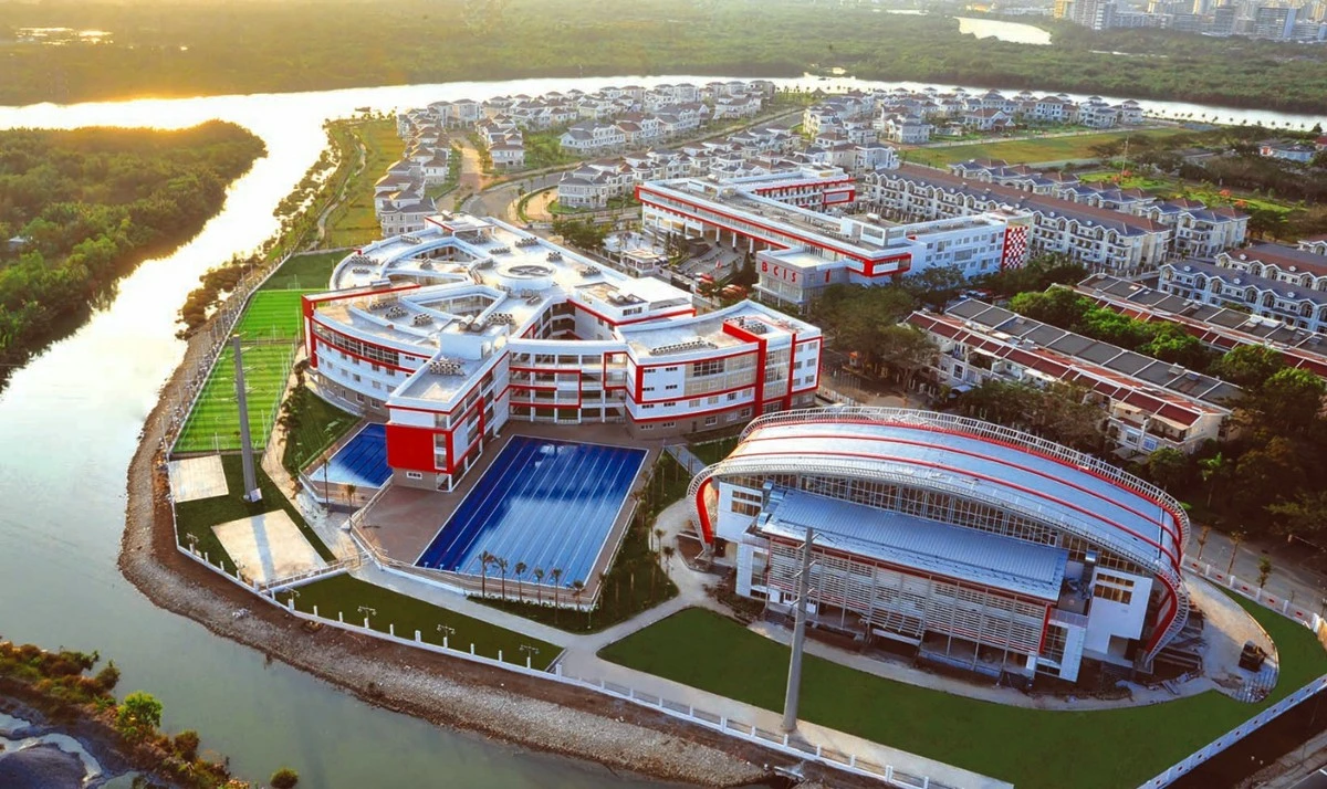 Trường quốc tế Canada tại Tp. HCM thuộc KNE. Trường quốc tế Canada tại Tp. HCM thuộc KNE.