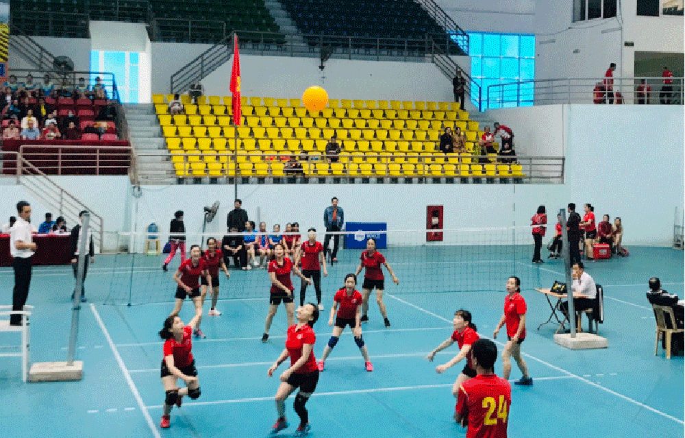 Bóng chuyền hơi trở thành nội dung thi đấu trong những giải thể thao cấp huyện, tỉnh.