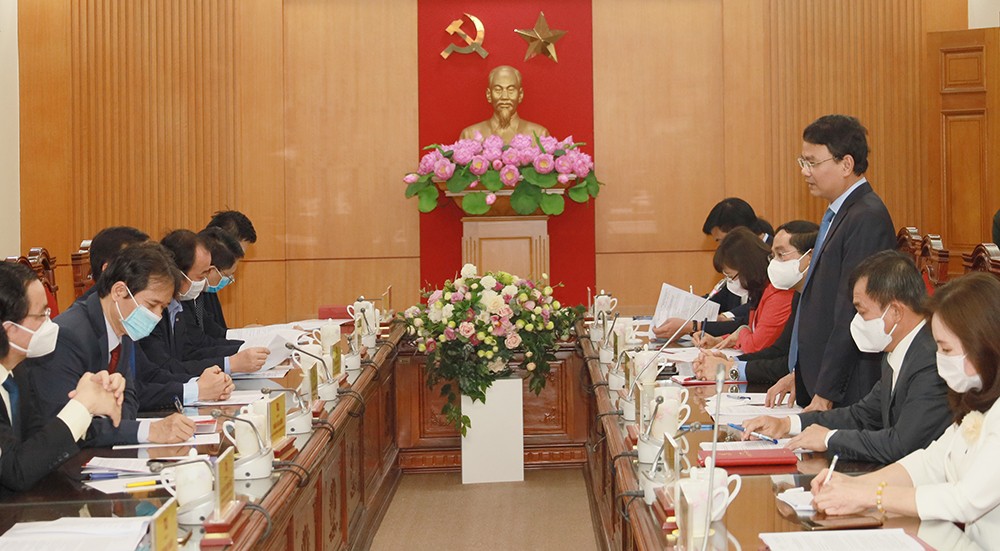 Tỉnh ủy Lào Cai làm việc với Trường Đại học Kinh tế Quốc dân ảnh 1