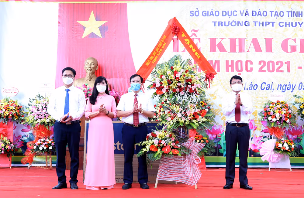 Lào Cai: Gần 228 nghìn học sinh dự Lễ khai giảng năm học mới ảnh 4 Lào Cai: Gần 228 nghìn học sinh dự Lễ khai giảng năm học mới ảnh 4