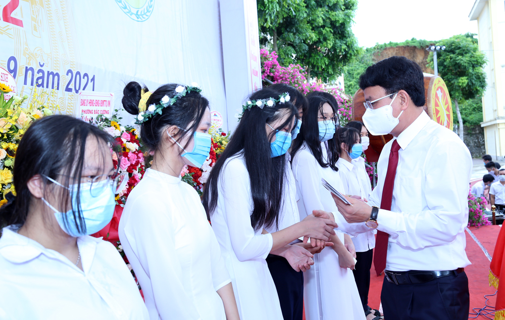 Lào Cai: Gần 228 nghìn học sinh dự Lễ khai giảng năm học mới ảnh 3