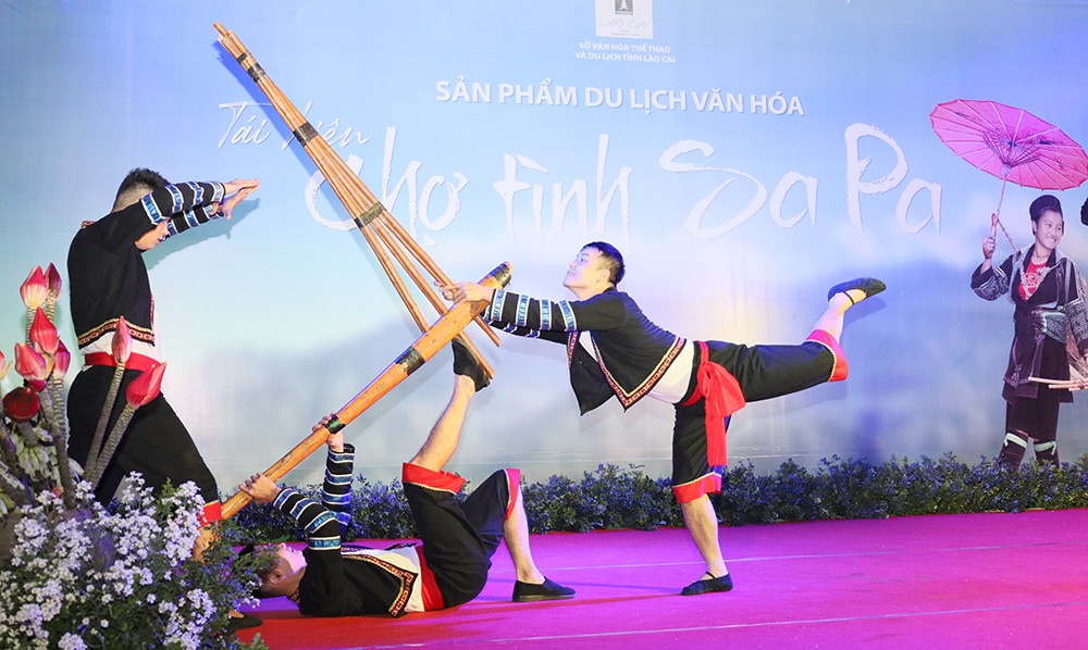 Một tiết mục của Chương trình nghệ thuật “Dệt tình”.