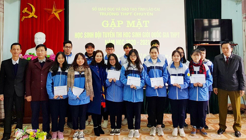 755 học sinh đoạt giải trong kỳ thi chọn học sinh giỏi cấp tỉnh ảnh 1 755 học sinh đoạt giải trong kỳ thi chọn học sinh giỏi cấp tỉnh ảnh 1