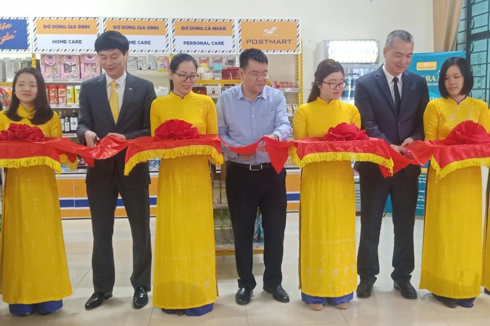 Khai trương Postmart đầu tiên trên địa bàn tỉnh tại Bảo Thắng ảnh 1