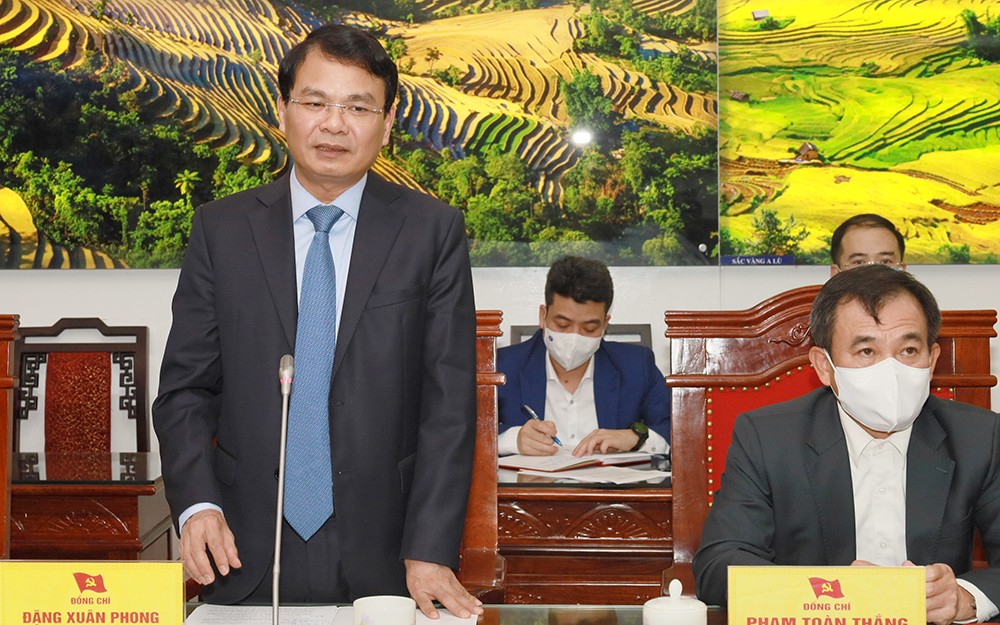 Tỉnh ủy Lào Cai làm việc với Trường Đại học Kinh tế Quốc dân ảnh 2