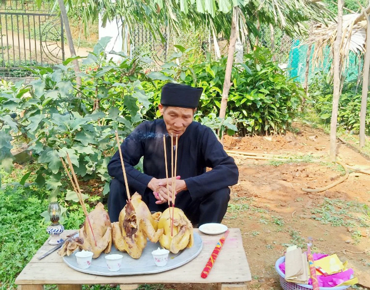 Độc đáo Lễ “Áy lay” của người Dao họ ở Khe Mụ ảnh 2