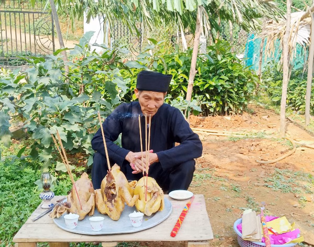 Độc đáo Lễ “Áy lay” của người Dao họ ở Khe Mụ ảnh 2