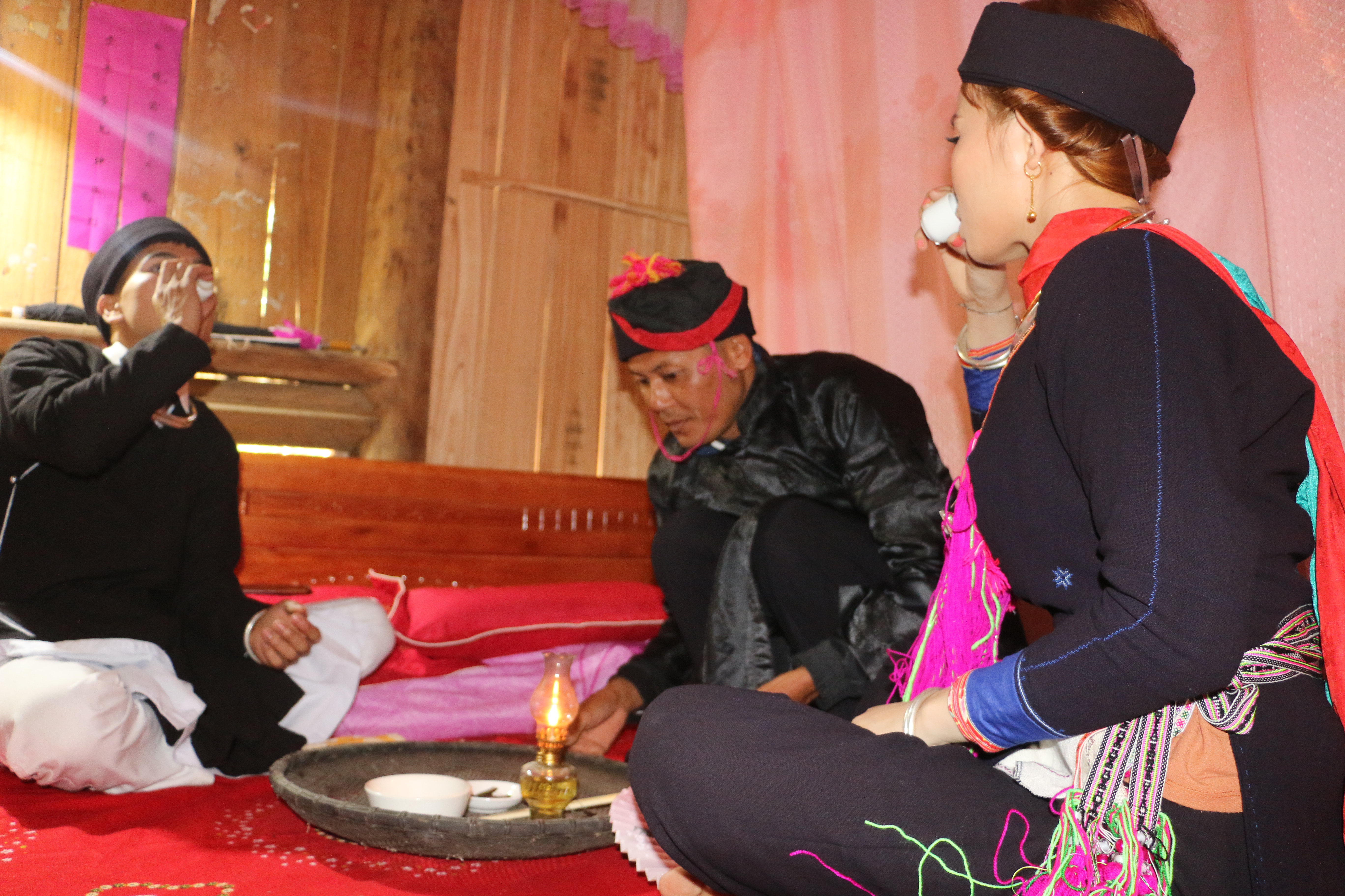 Lễ cưới truyền thống của người Dao họ ảnh 1