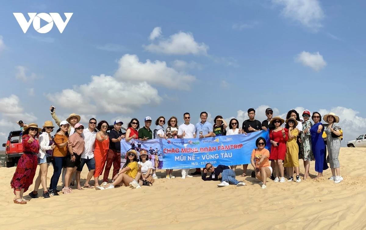 Các doanh nghiệp du lịch đang tích cực liên kết để khảo sát, xây dựng sản phẩm mới.