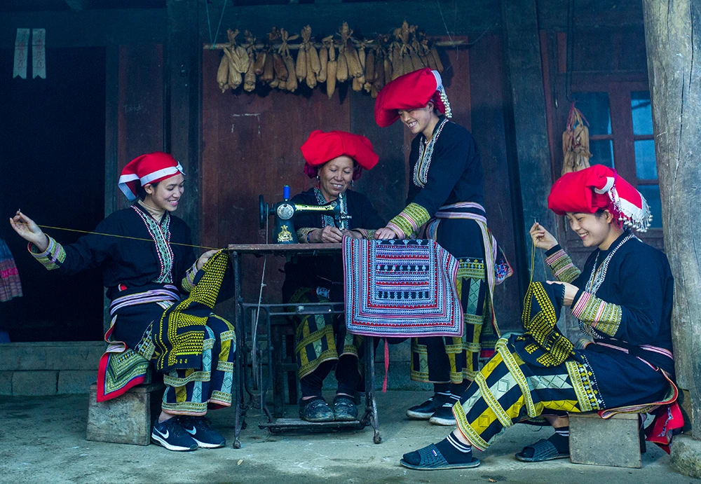 Vẻ đẹp phụ nữ vùng cao Lào Cai ảnh 5