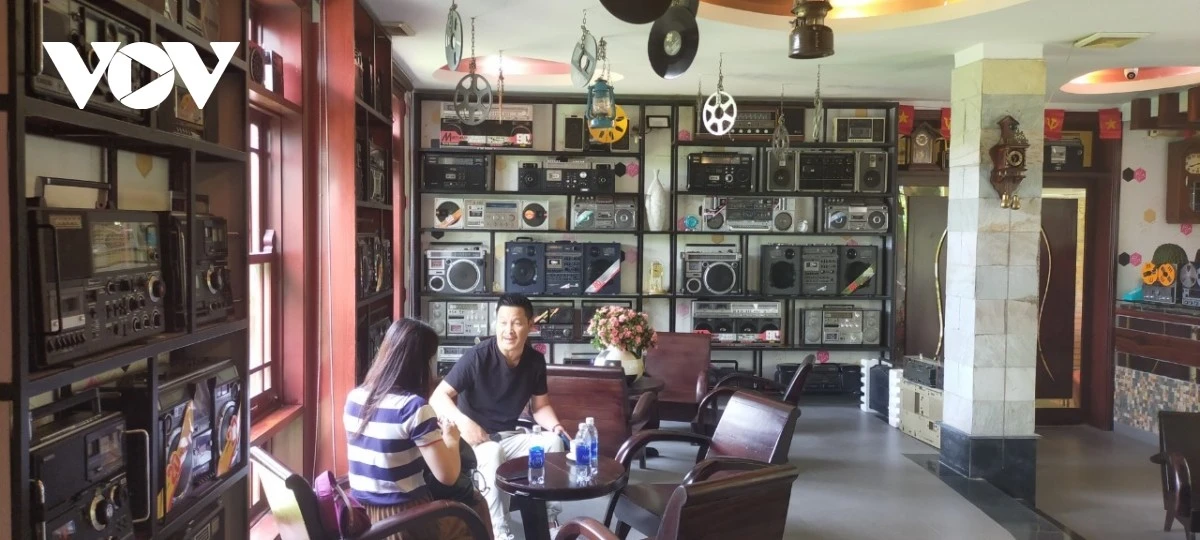 Người đam mê sưu tập đài, cassette cổ - lưu giữ hoài niệm xưa ảnh 1