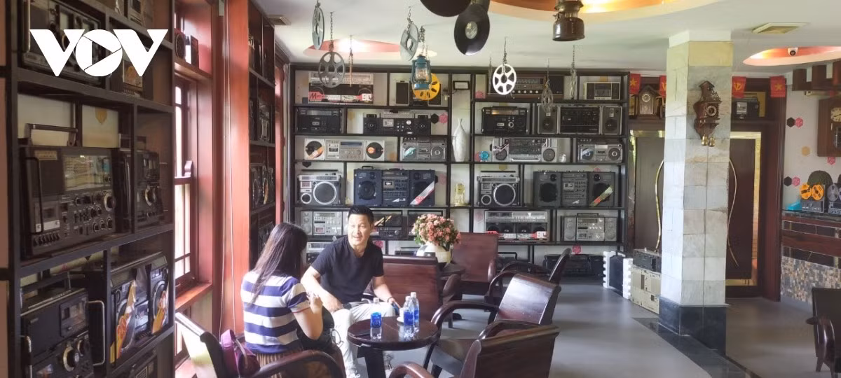 Người đam mê sưu tập đài, cassette cổ - lưu giữ hoài niệm xưa ảnh 1