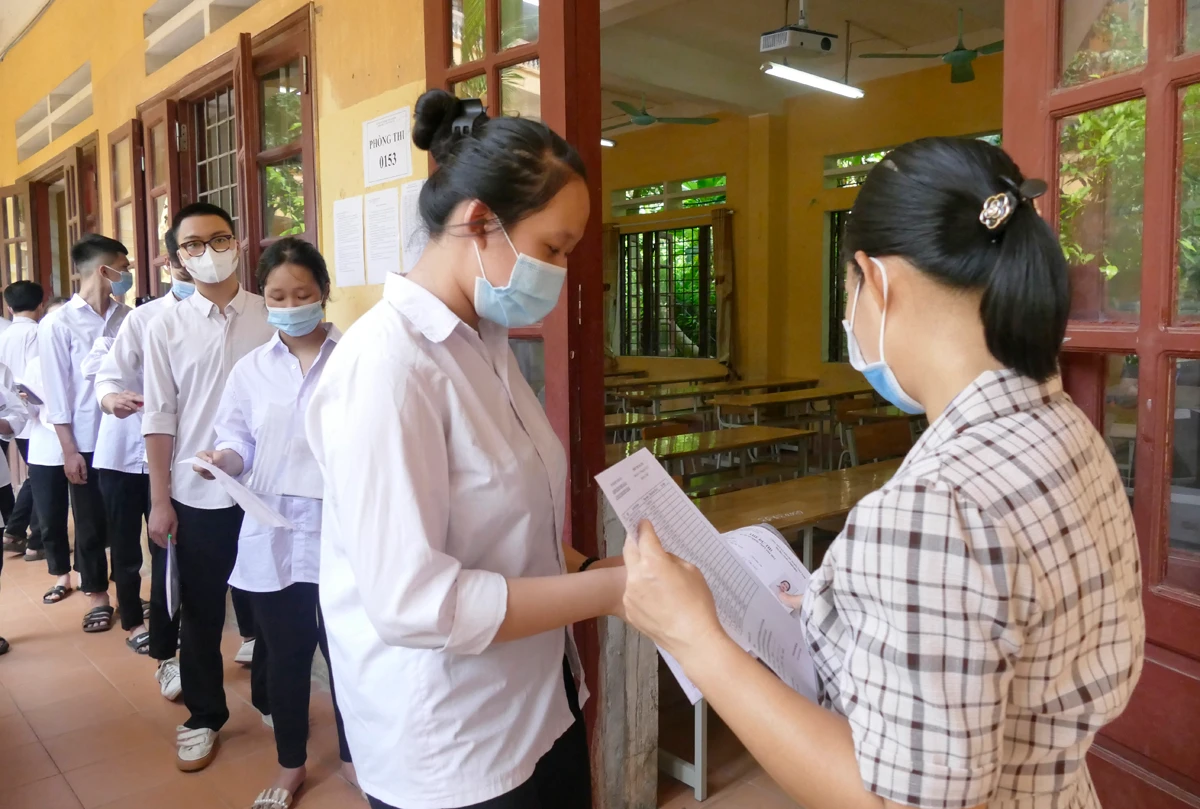 Toàn tỉnh có 25 thí sinh vắng mặt thi môn Toán ảnh 16