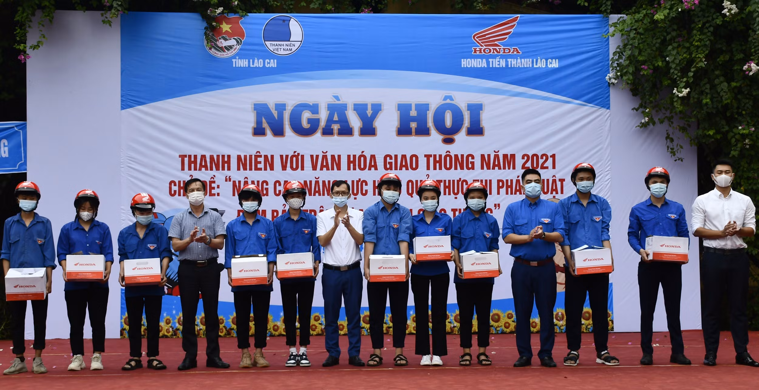 Sôi nổi Ngày hội thanh niên với văn hóa giao thông ảnh 2