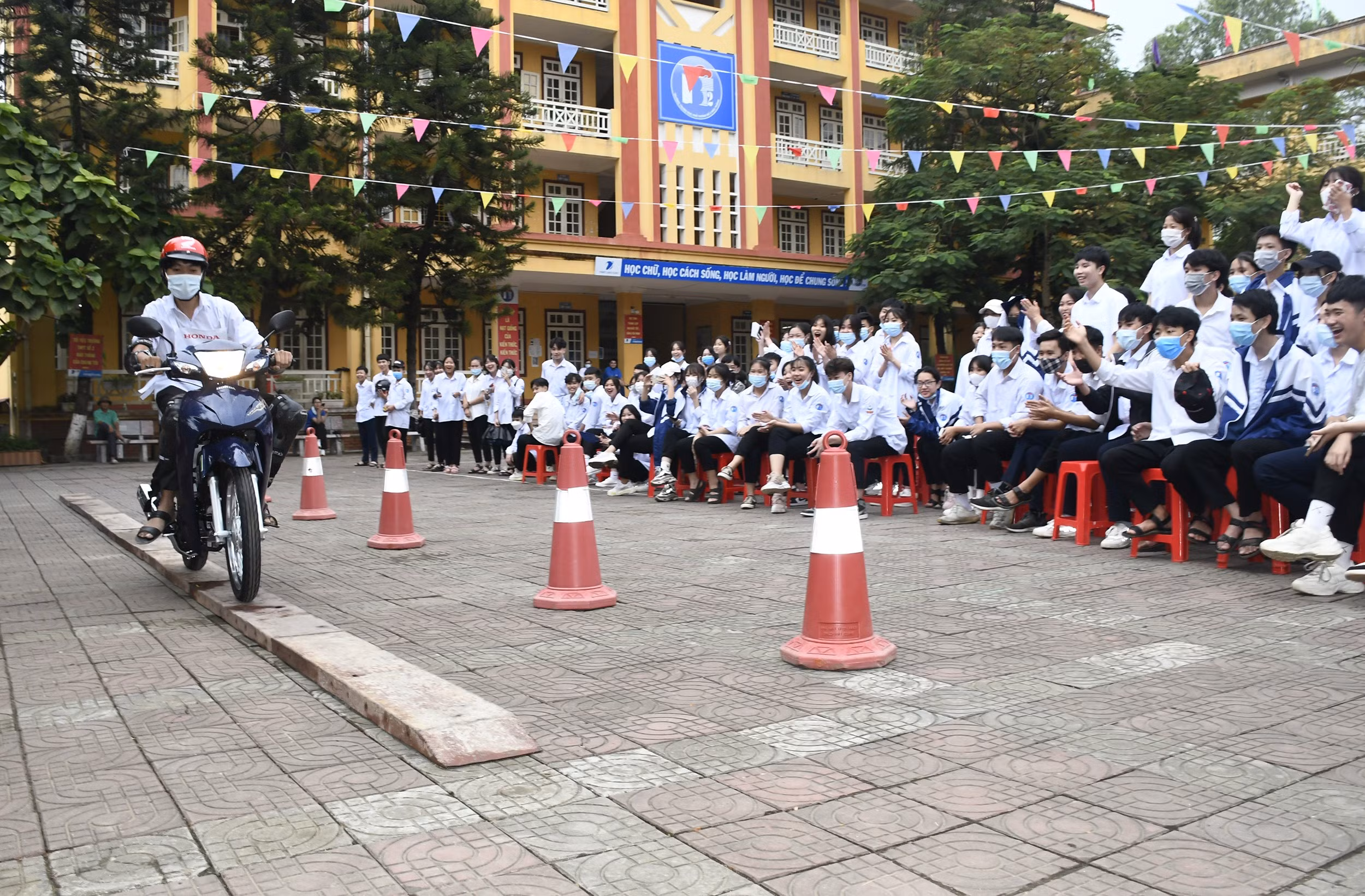 Sôi nổi Ngày hội thanh niên với văn hóa giao thông ảnh 5