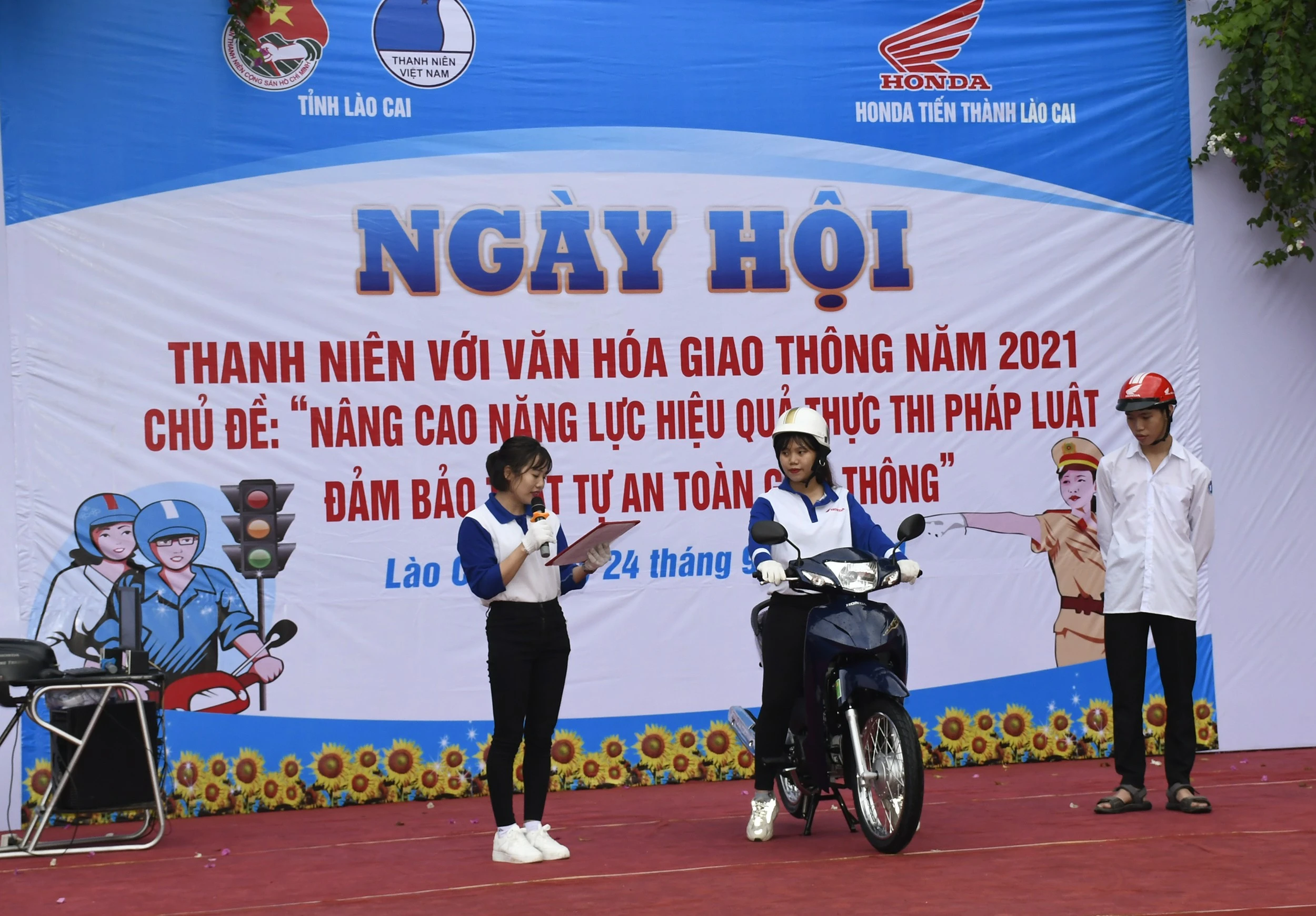 Sôi nổi Ngày hội thanh niên với văn hóa giao thông ảnh 3