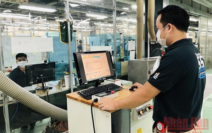 Rút bảo hiểm xã hội một lần, người lao động đánh mất "của để dành" ảnh 1