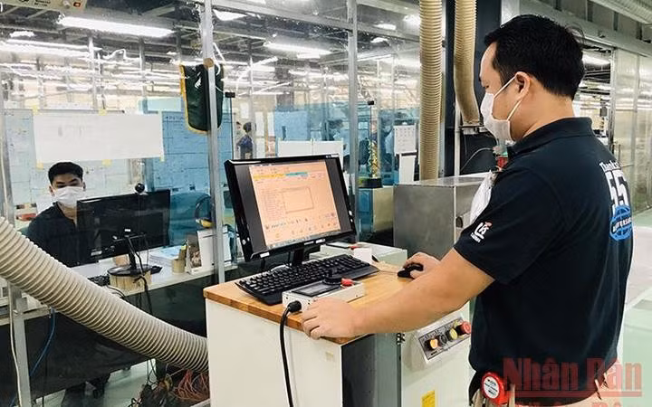 Rút bảo hiểm xã hội một lần, người lao động đánh mất "của để dành" ảnh 1