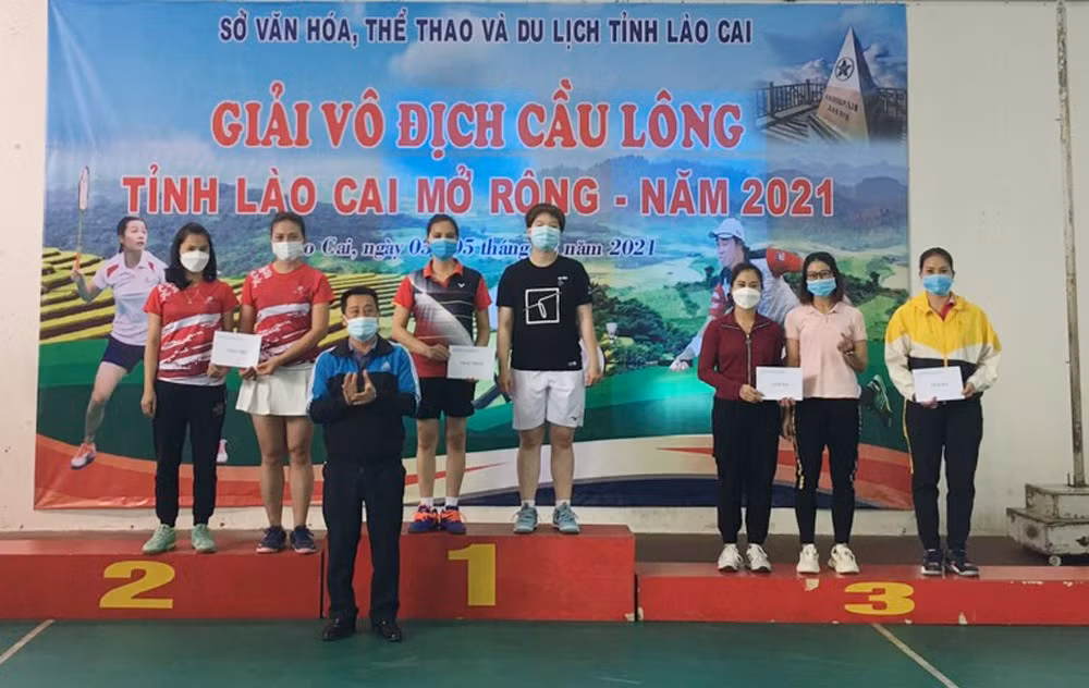 Bế mạc Giải Vô địch cầu lông tỉnh Lào Cai mở rộng năm 2021 ảnh 2