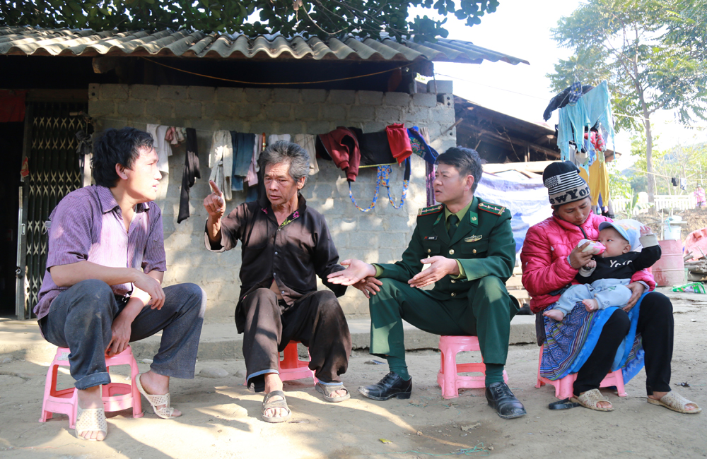 Lính biên phòng học tiếng đồng bào ảnh 2