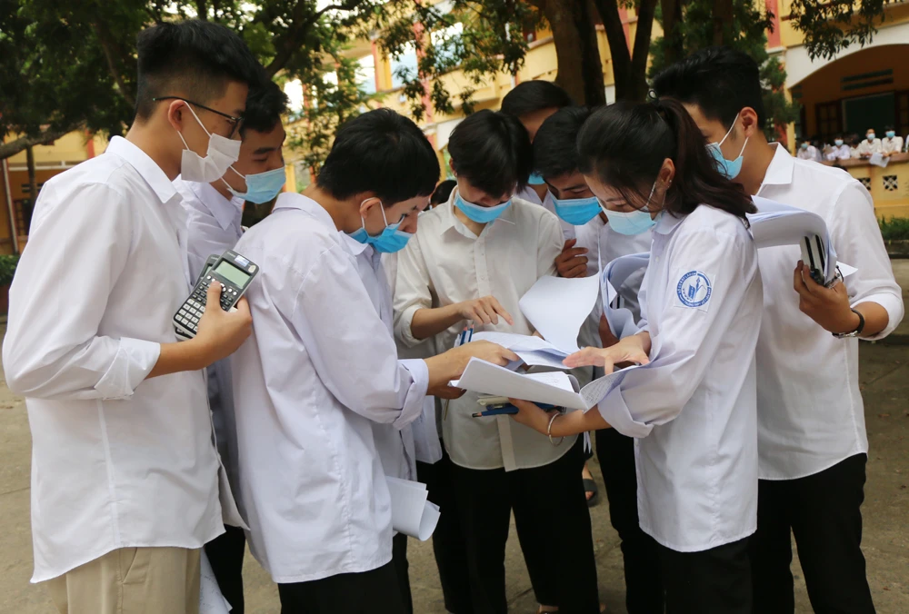 Toàn tỉnh có 25 thí sinh vắng mặt thi môn Toán ảnh 15