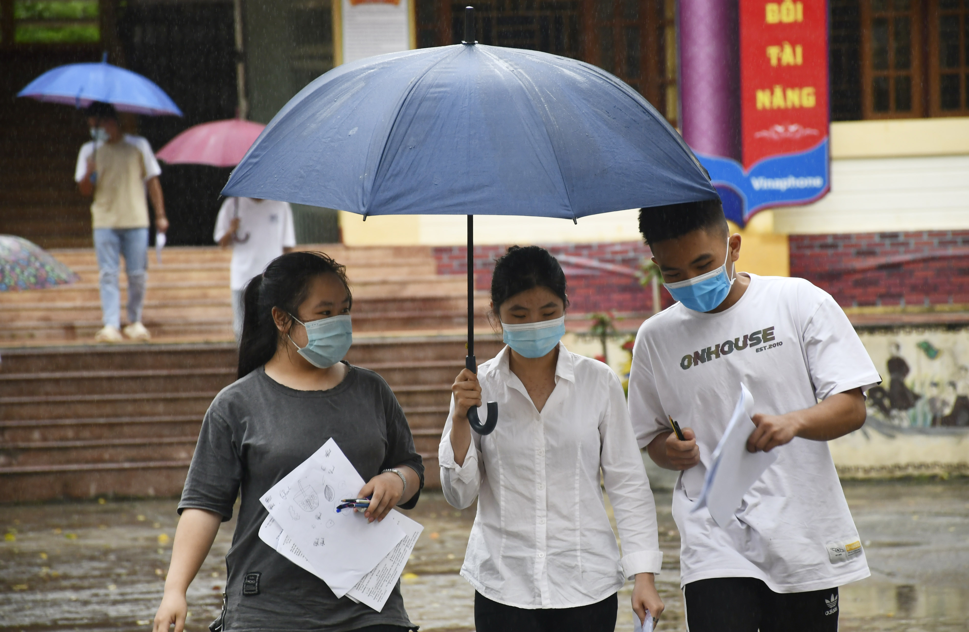 Nhiều thí sinh Bắc Hà tự tin với kết quả mình đã làm được.