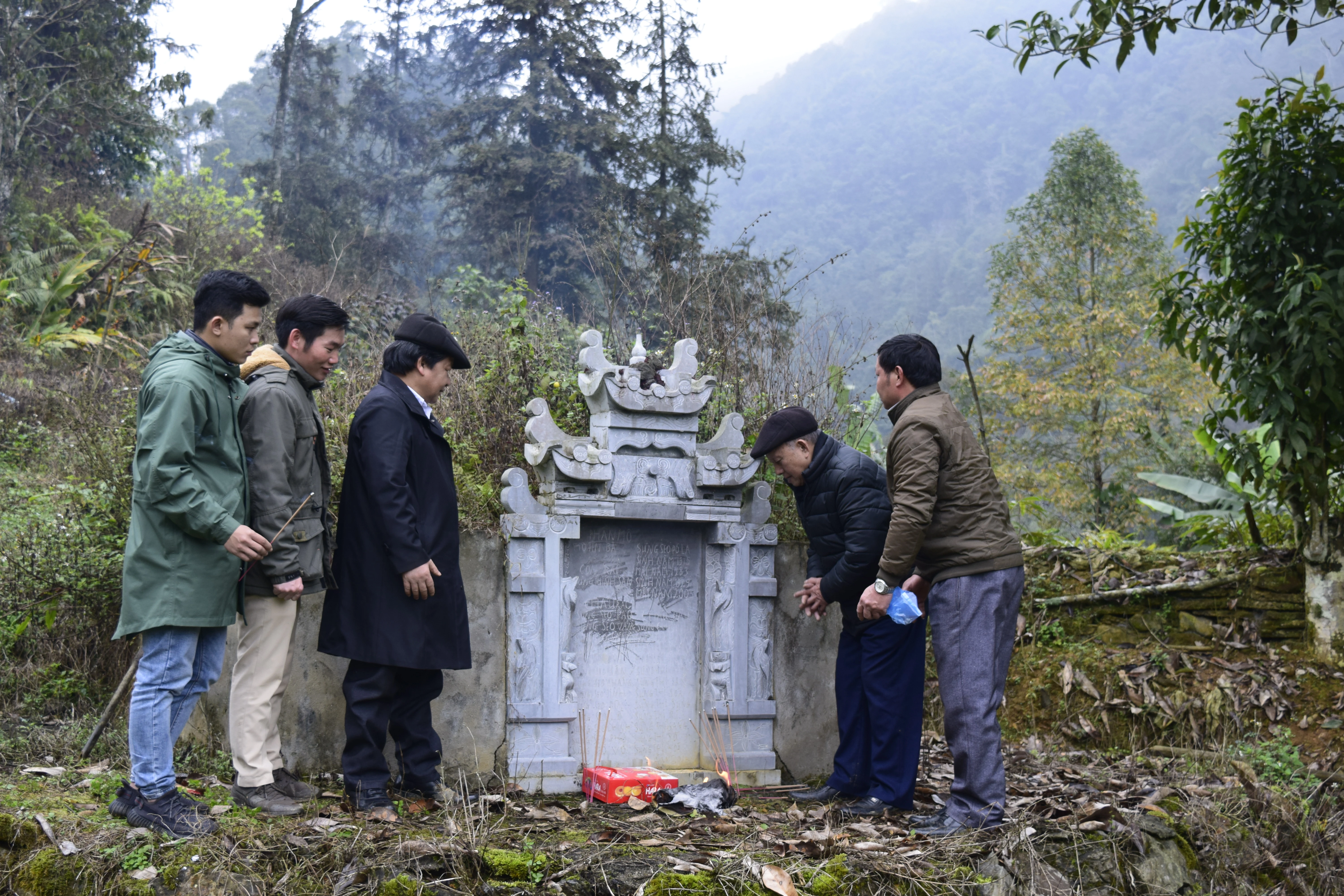 Nữ đại biểu Quốc hội đầu tiên của tỉnh Lào Cai ảnh 2