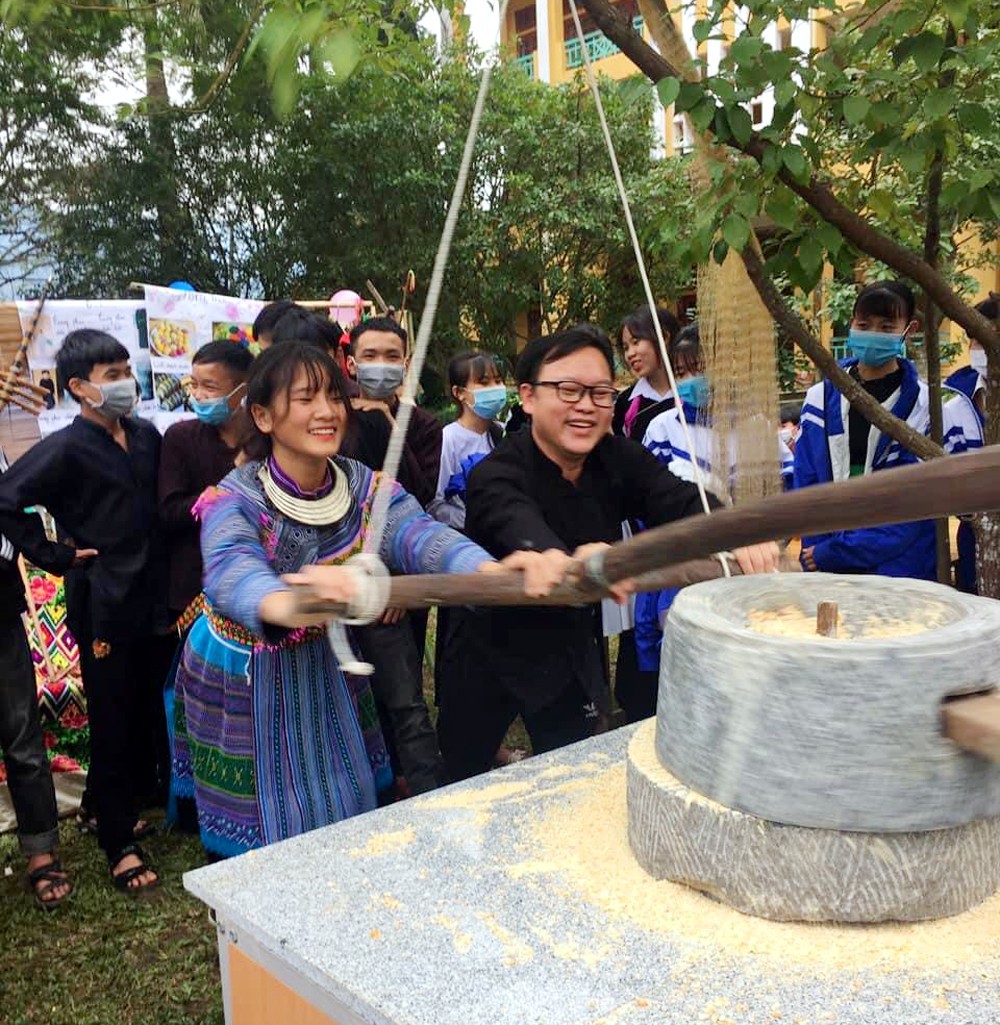 Trường THPT số 3 Bảo Yên: Sắc màu Ngày hội văn hóa các dân tộc ảnh 4