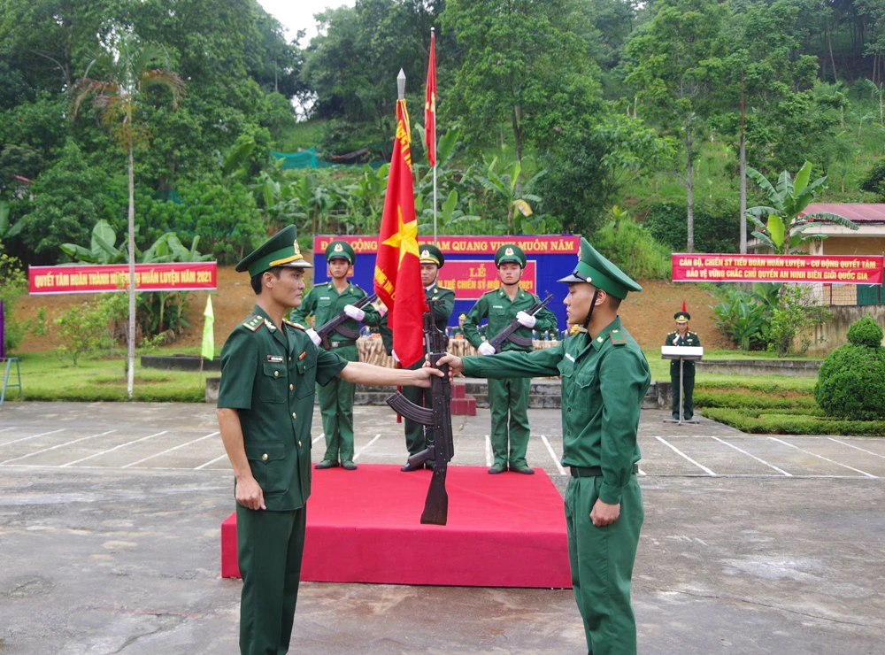 Bộ đội Biên phòng tỉnh và Trung đoàn 254 tổ chức lễ tuyên thệ chiến sỹ mới ảnh 2