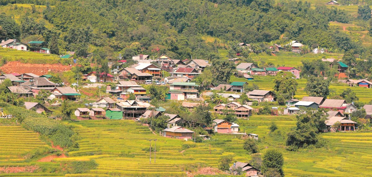 Du lịch cộng đồng là sản phẩm được chú trọng phát triển trong giai đoạn tới. Du lịch cộng đồng là sản phẩm được chú trọng phát triển trong giai đoạn tới.