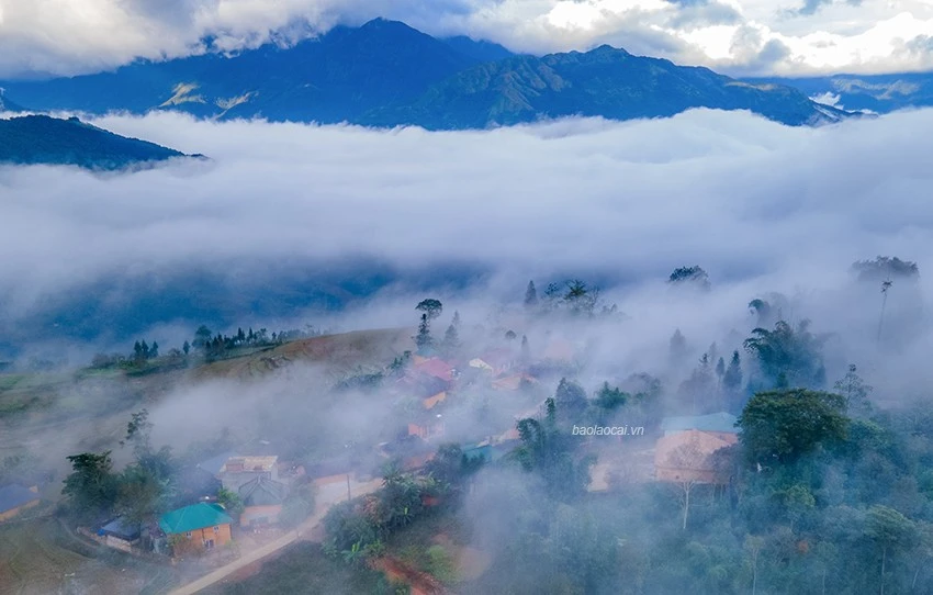 Huyền ảo mùa mây Y Tý ảnh 1