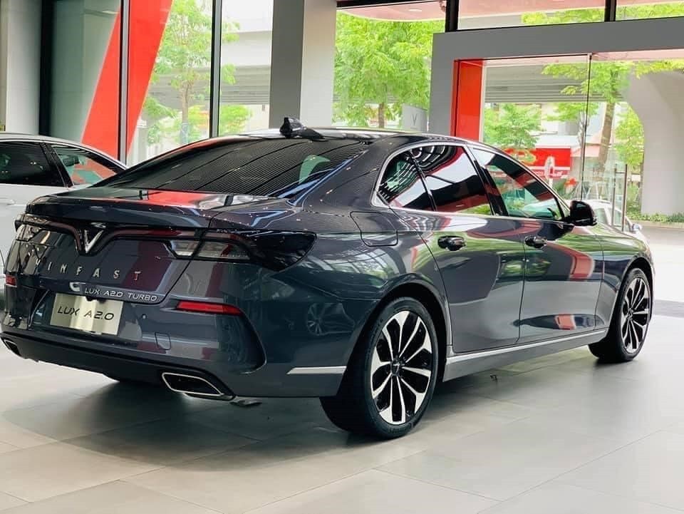 Thiết kế ngoại thất sang trọng, tinh tế. Thiết kế ngoại thất sang trọng, tinh tế.