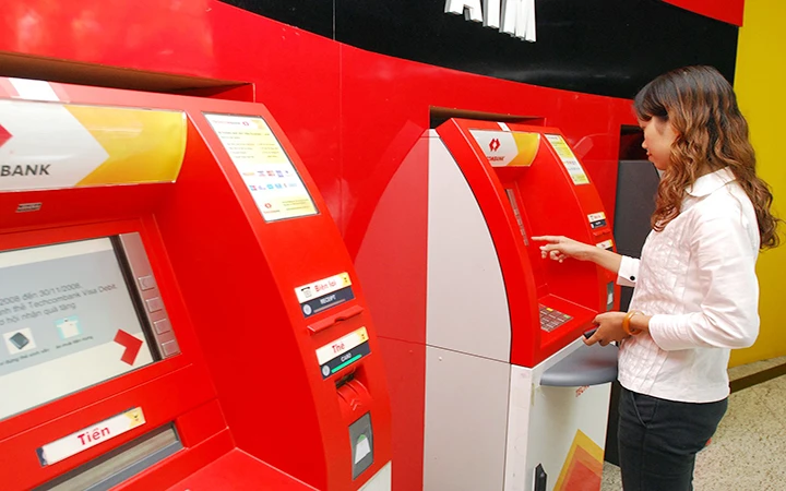 Giữ hoạt động ATM thông suốt ảnh 1