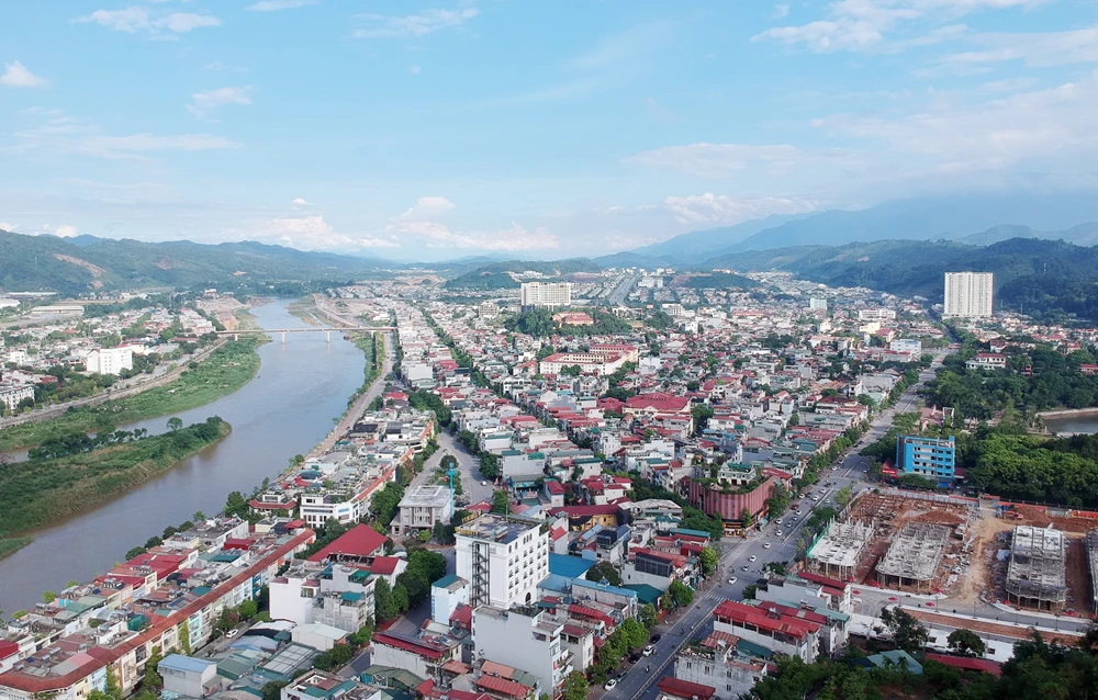 Thành phố Lào Cai ngày càng thu hút các nhà đầu tư. Ảnh: Mạnh Dũng