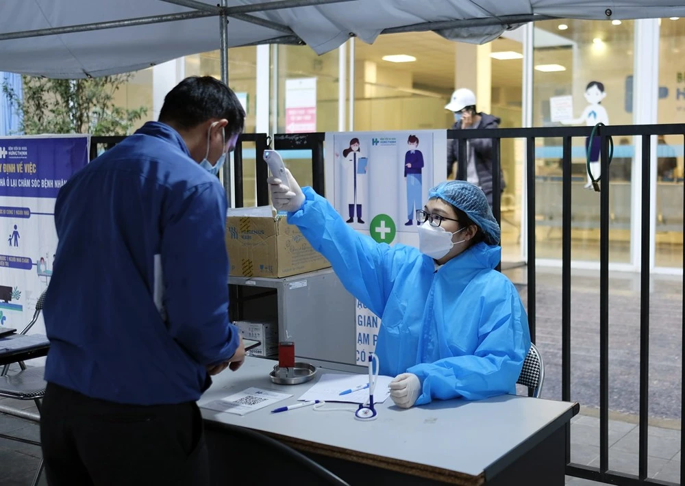 “Chia lửa” trong cuộc chiến với đại dịch ảnh 2