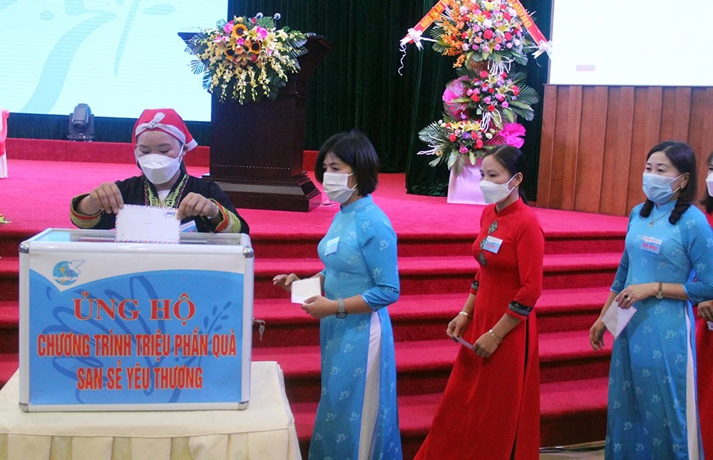 Phát động ủng hộ chương trình “Triệu phần quà san sẻ yêu thương” ảnh 2