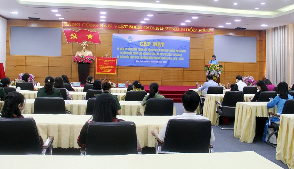 Gặp mặt kỷ niệm 91 năm Ngày thành lập Hội LHPN Việt Nam, 70 năm Ngày thành lập Hội LHPN tỉnh Lào Cai ảnh 1